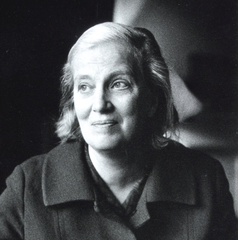 Dorothy Hodgkin, 1969 © Godfrey Argent Studio